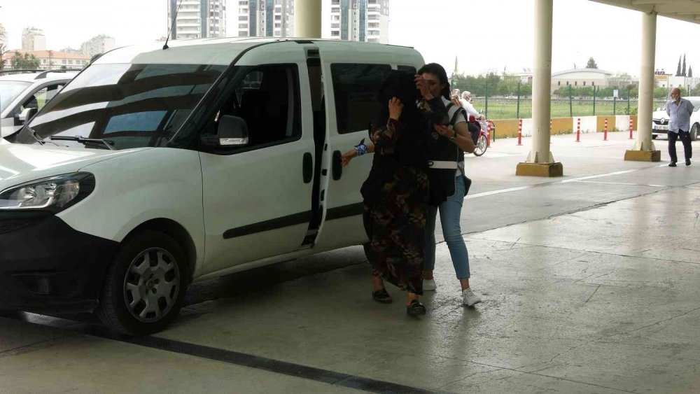 Adana'da eve zincirlenen 13 yaşındaki kızın annesi konuştu!