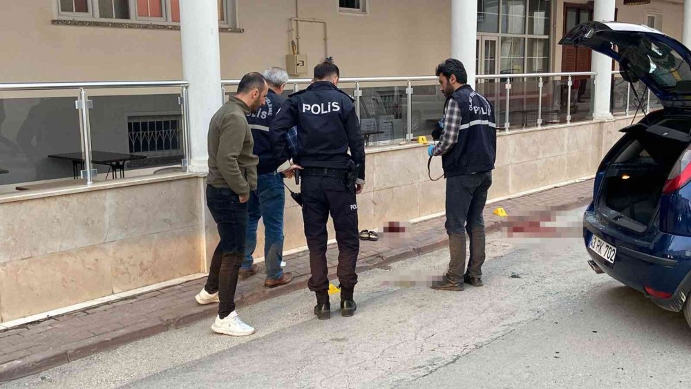 Kendine bağırdığı gerekçesiyle kaza yaptığı karşı tarafa kurşun yağdırdı