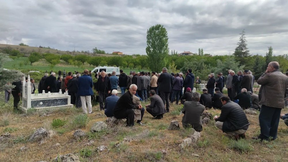 Arkadaşına lız isteme kavgasında sırtından bıçaklanan Bilal Yamandağ öldü