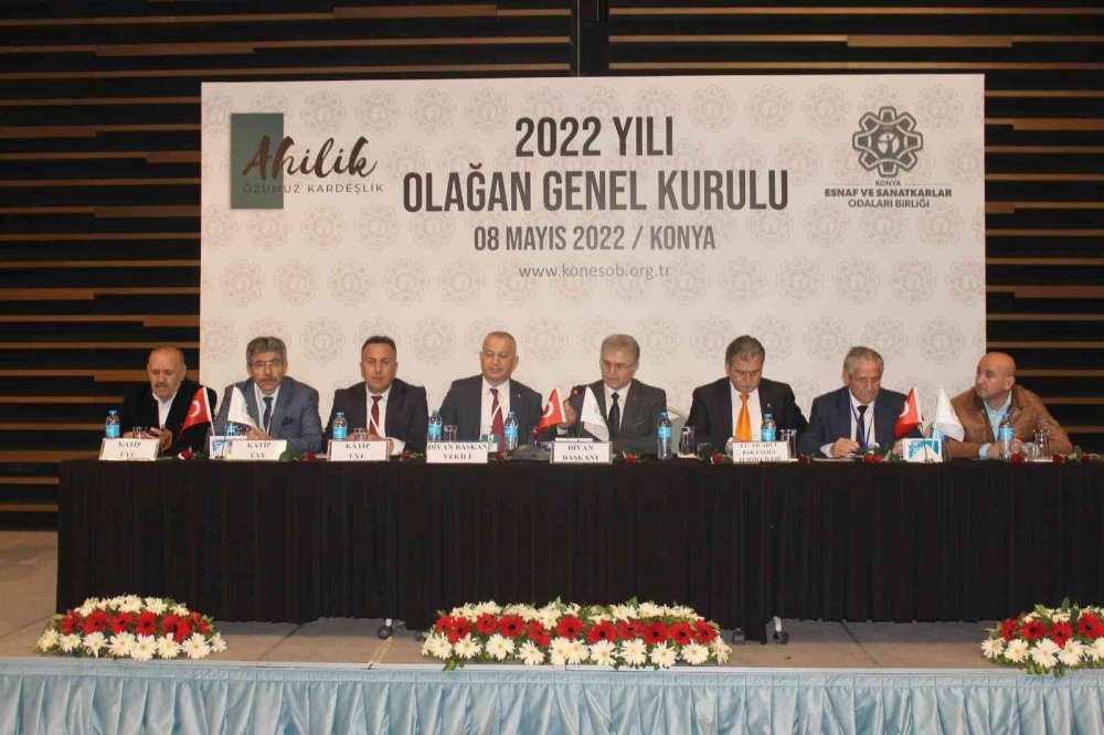 Konya Esnaf ve Sanatkarlar Odaları Birliği'nde Muharrem Karabacak yeniden başkan