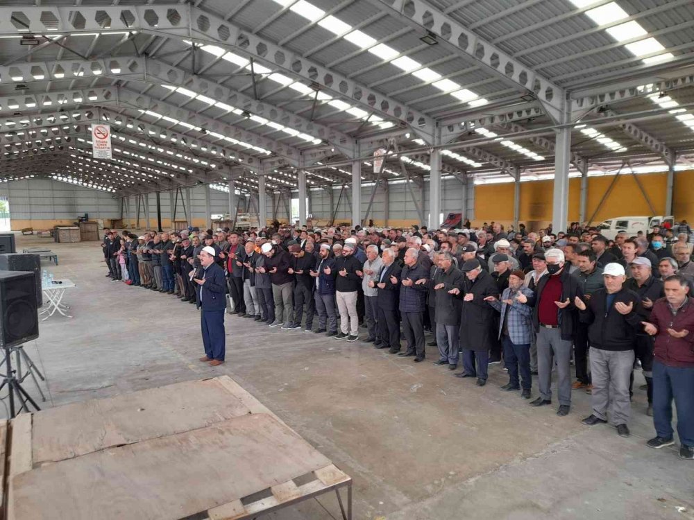 Konya Kulu’da çiftçilerin yağmur duaları sürüyor