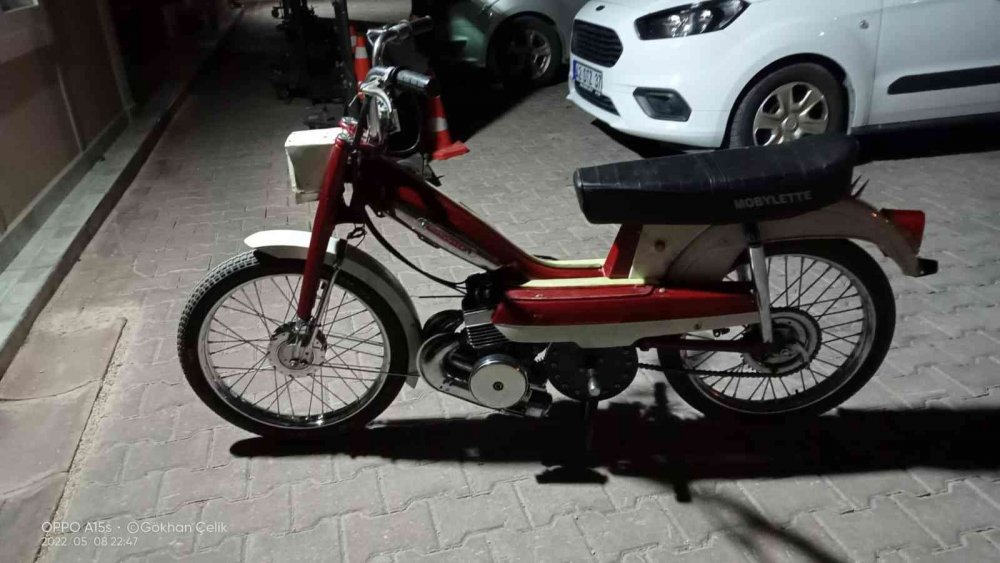 Konya'da laptop ve televizyonu bırakıp yılların emektarı motosikleti çalan hırsız yakalandı