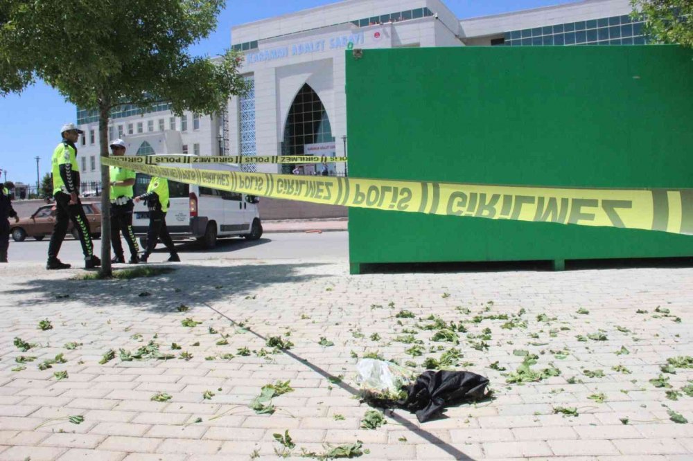 Karaman Adliyesi önünde 'ıspanak' paniği... Bomba ihbarı yapıldı çanta fünyeyle patlatıldı...