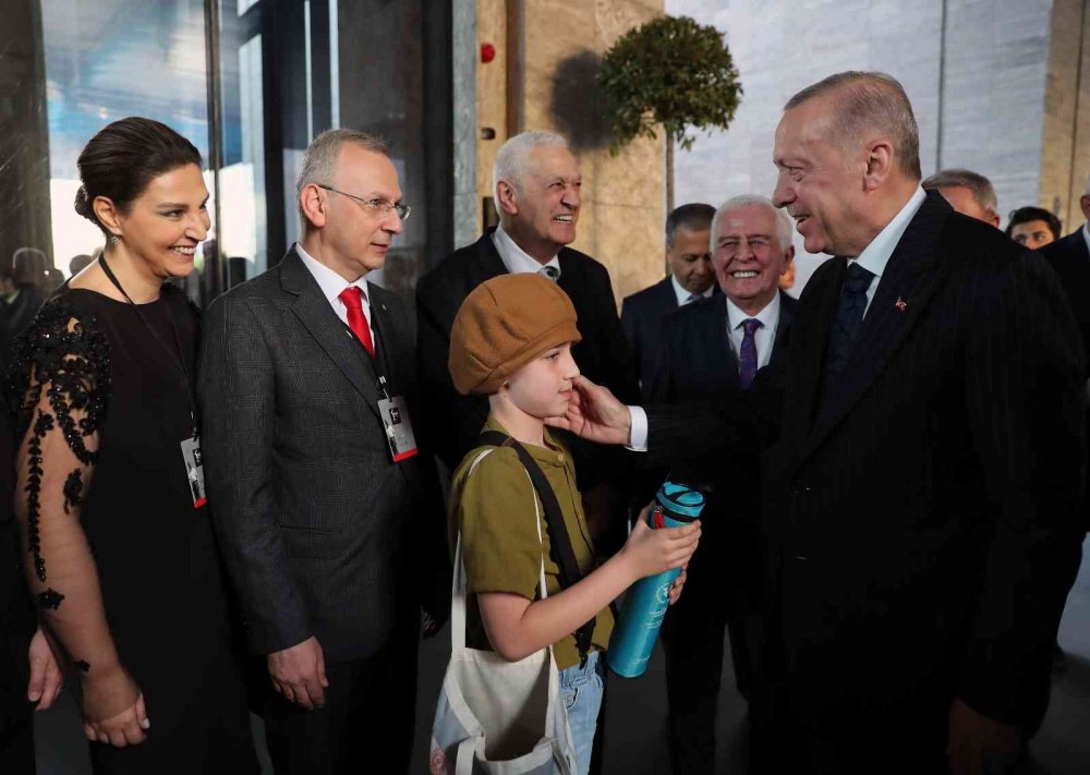 Cumhurbaşkanı Erdoğan: Kifayetsiz muhterisler dün de vardı bugün de var