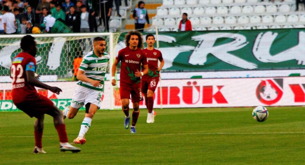 Konyaspor işi şansa bırakmadı! Hem 3 puan hem de + 2 averajı cebe koydu