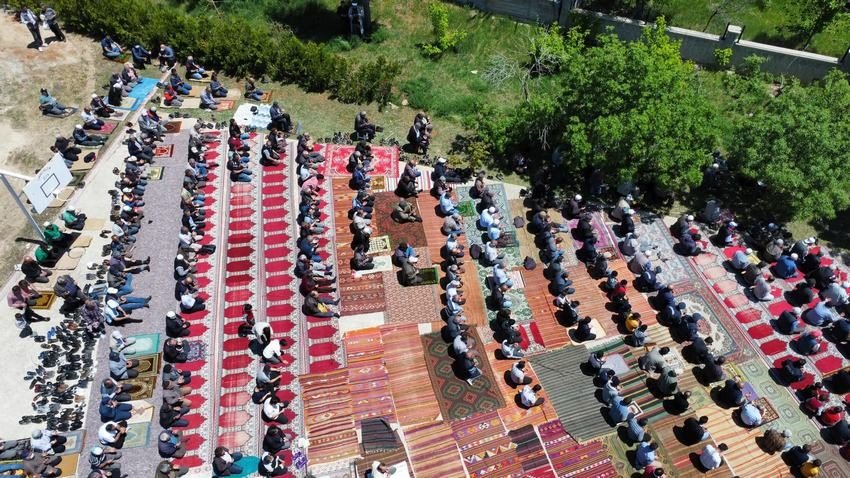 Konya Hüyük'te çiftçiler yağmur duasına çıktı