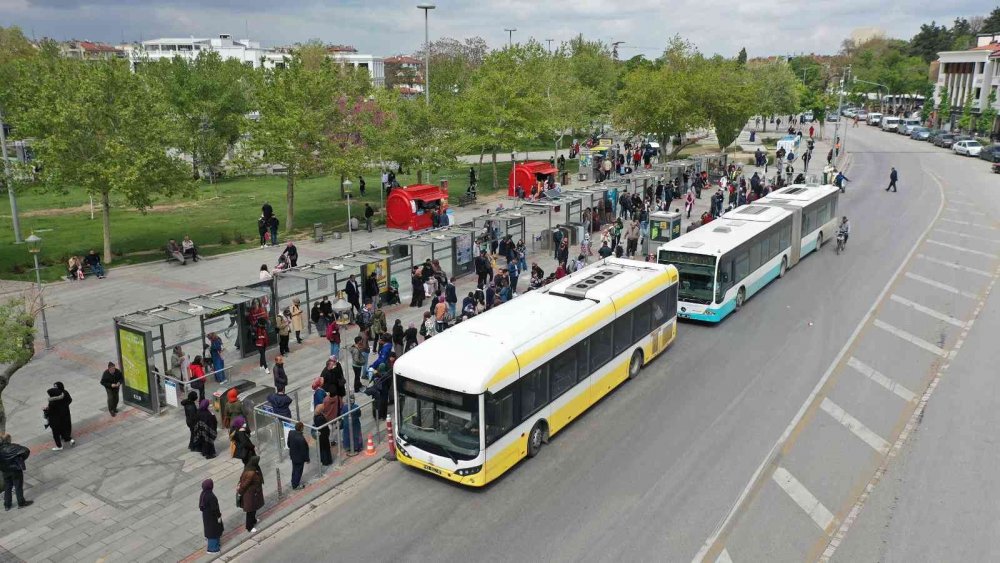 Konya'da bir ilk daha! Turnikeli otobüs durağı