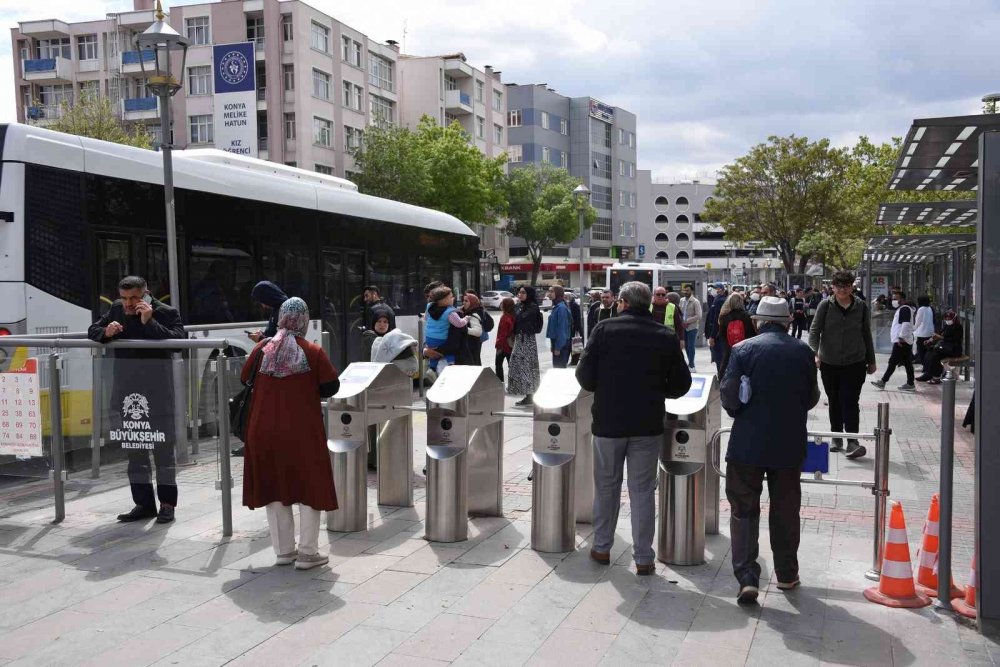 Konya'da bir ilk daha! Turnikeli otobüs durağı