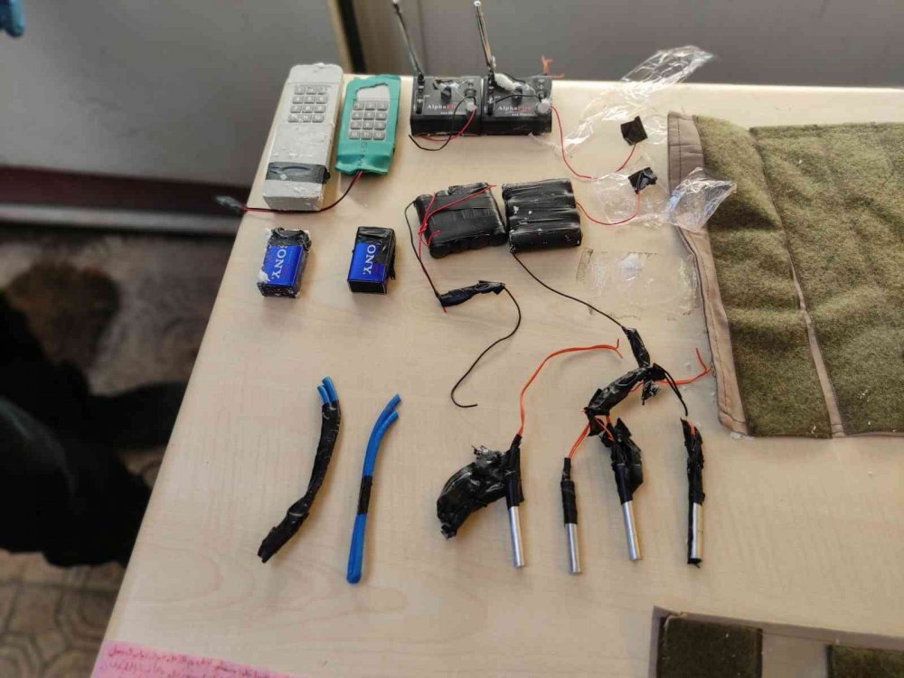 Kenti kana bulayacaklardı! PKK'lı 2 kadın canlı bomba böyle yakalandı