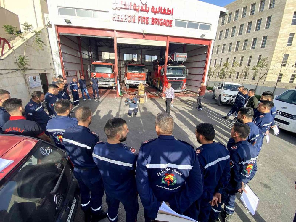 Konya İtfaiyesi Filistin'de! El-Halil Belediyesi ekibine eğitim verildi