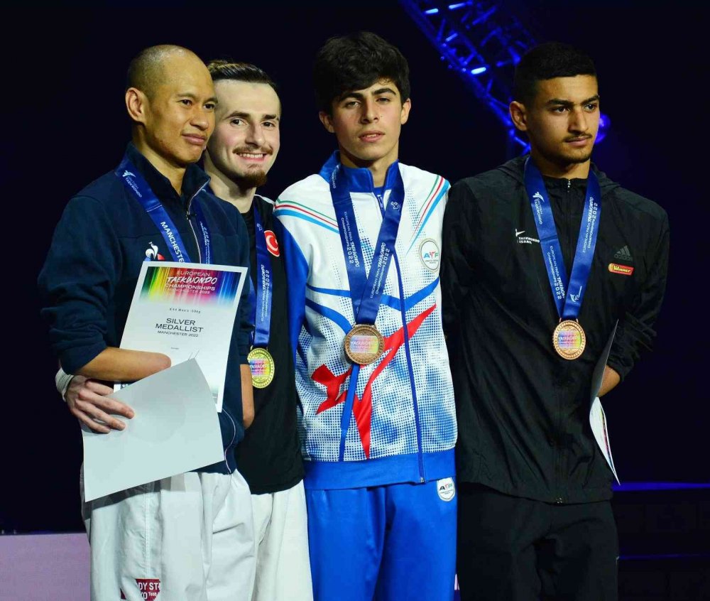 Milli taekwondocularımız Avrupa Şampiyonası’nın ilk gününde 5'i altın 7 madalya kazandı