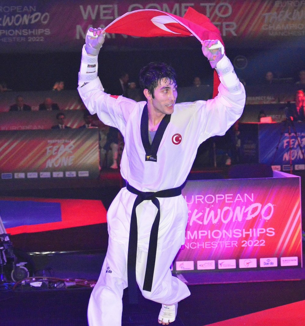 Milli taekwondocularımız Avrupa Şampiyonası’nın ilk gününde 5'i altın 7 madalya kazandı