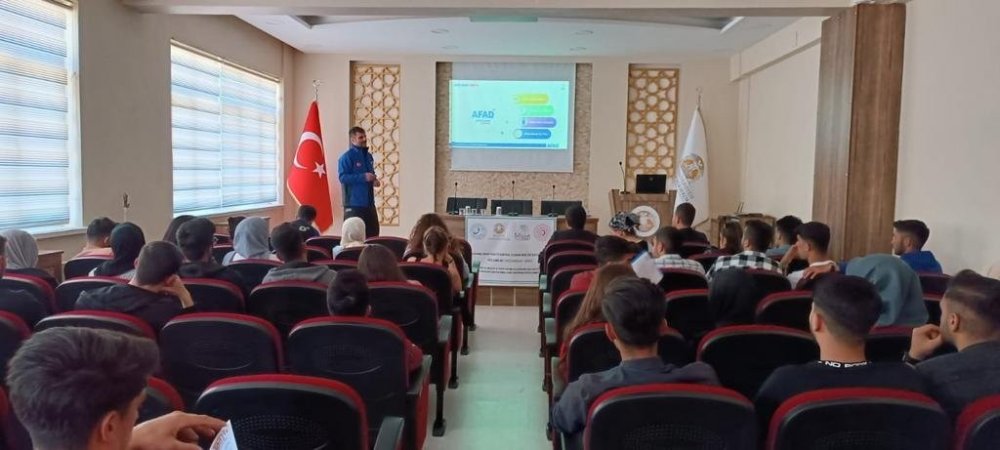 AFAD Konya'dan Huğlu MYO’da afet farkındalık eğitimi