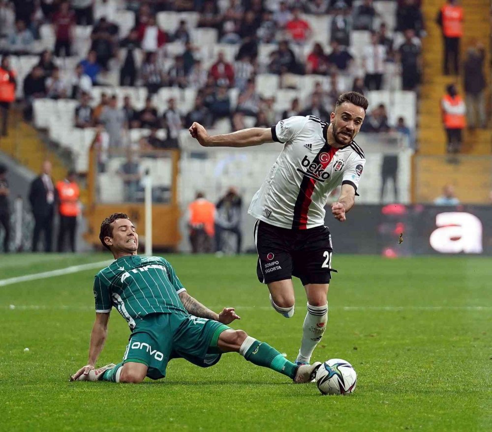 Konyaspor Beşiktaş'a rövanşı vermedi