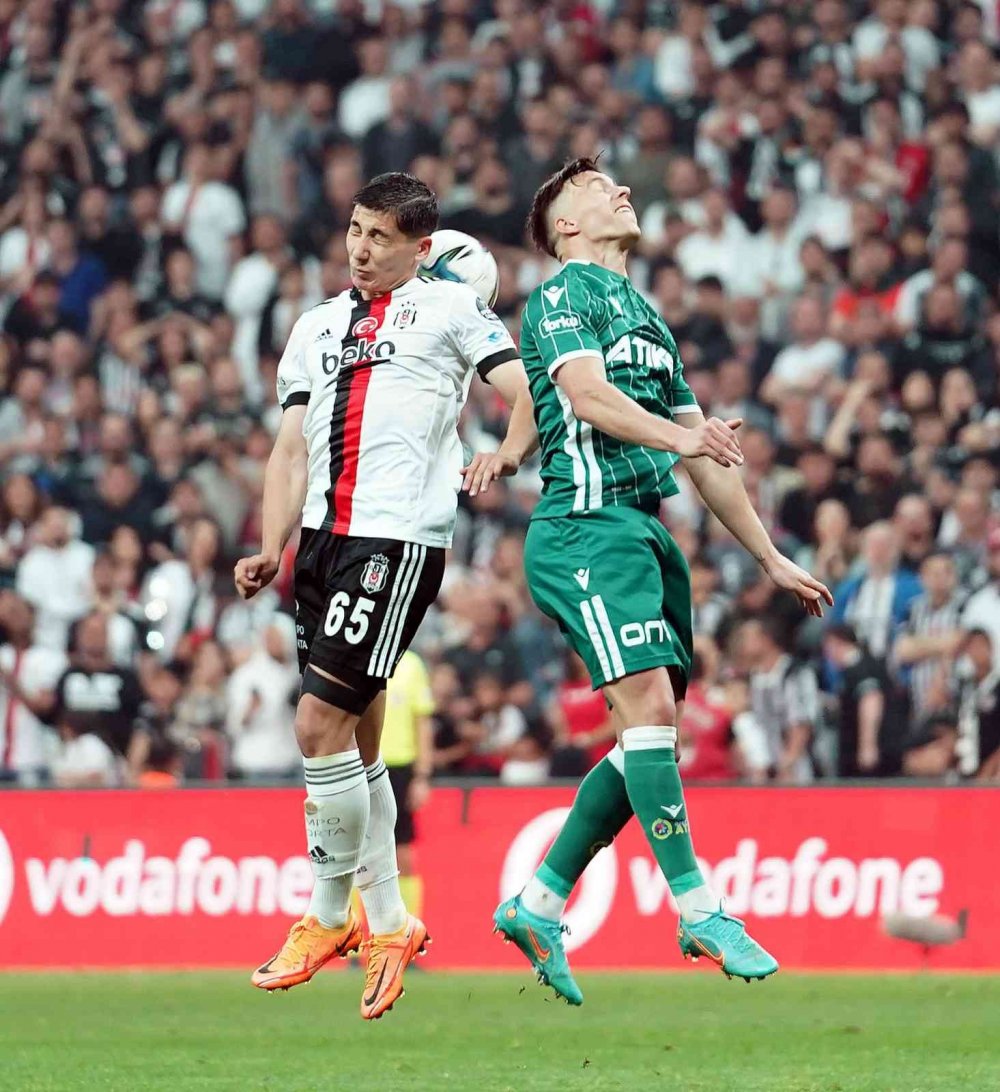 Konyaspor Beşiktaş'a rövanşı vermedi