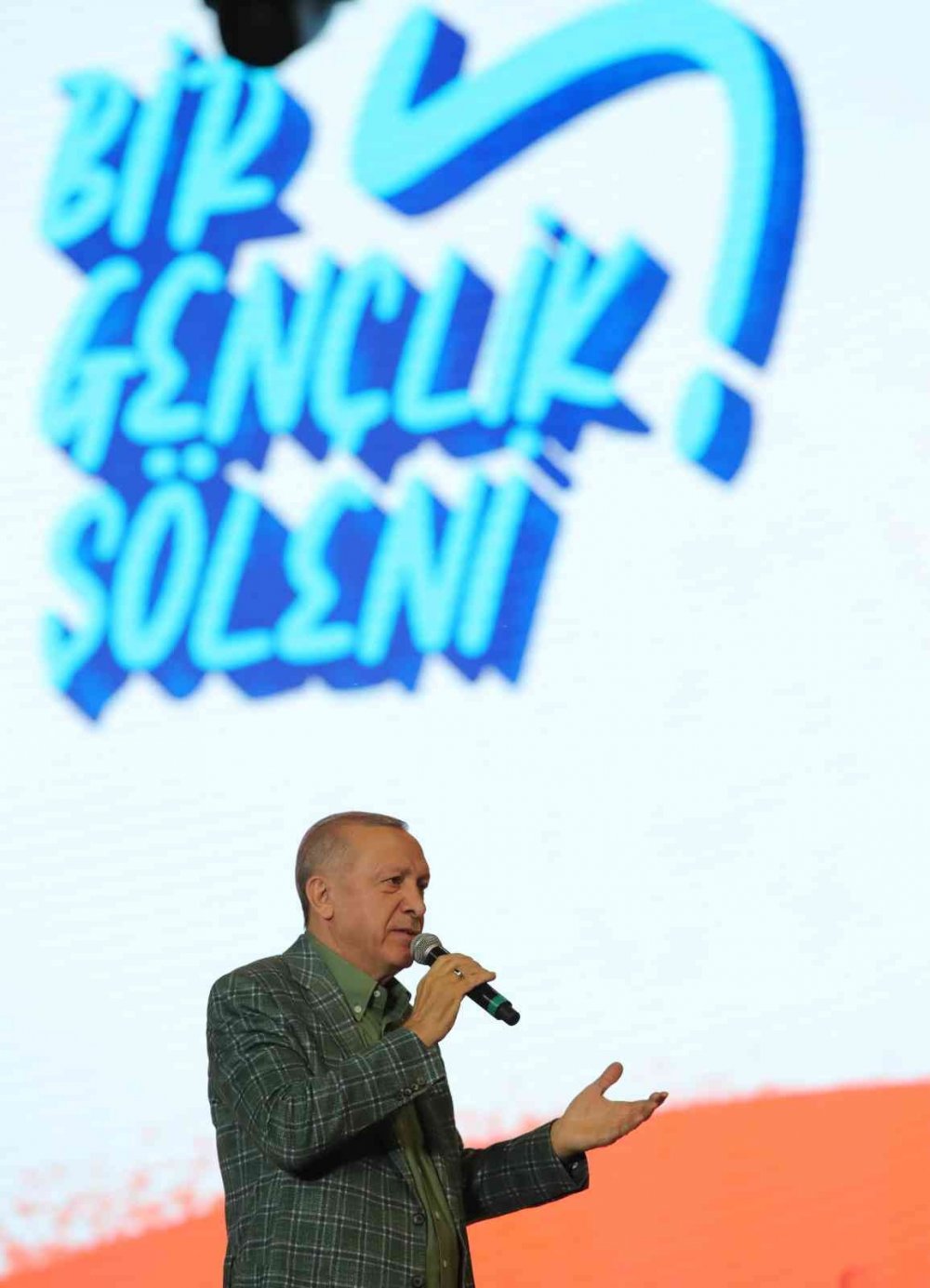 Erdoğan: Bu millet inanıyorum ki 2023 seçimlerinde haddini bildirecektir