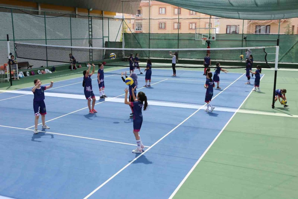 Konya Meram Yaz Spor Okulları’na gitmek isteyenler dikkat! Kayıt tarihi açıklandı