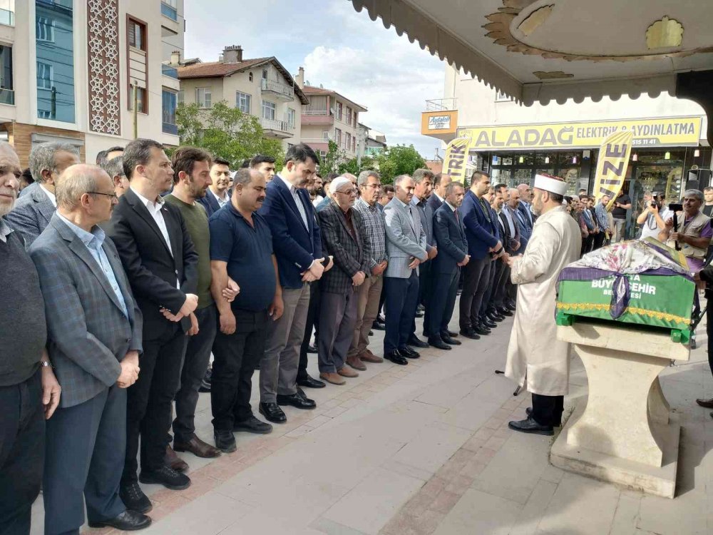 Konyalı üniversite öğrencisi İlayda Karakoca dualarla toprağa verildi!