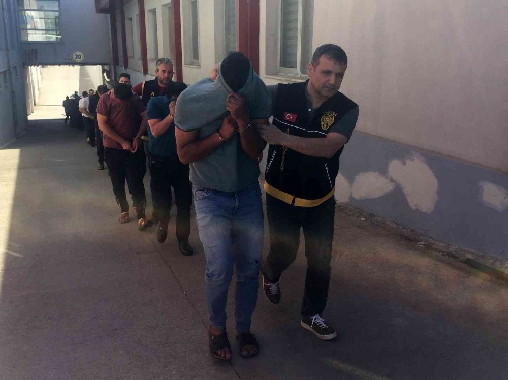 Konya dahil 11 ilde 'sahte polis' operasyonu! Vatandaşın 1 milyon 175 bin lirası kurtarıldı