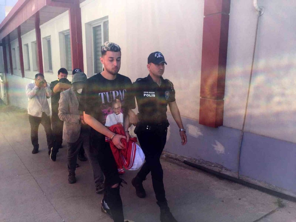 Konya dahil 11 ilde 'sahte polis' operasyonu! Vatandaşın 1 milyon 175 bin lirası kurtarıldı