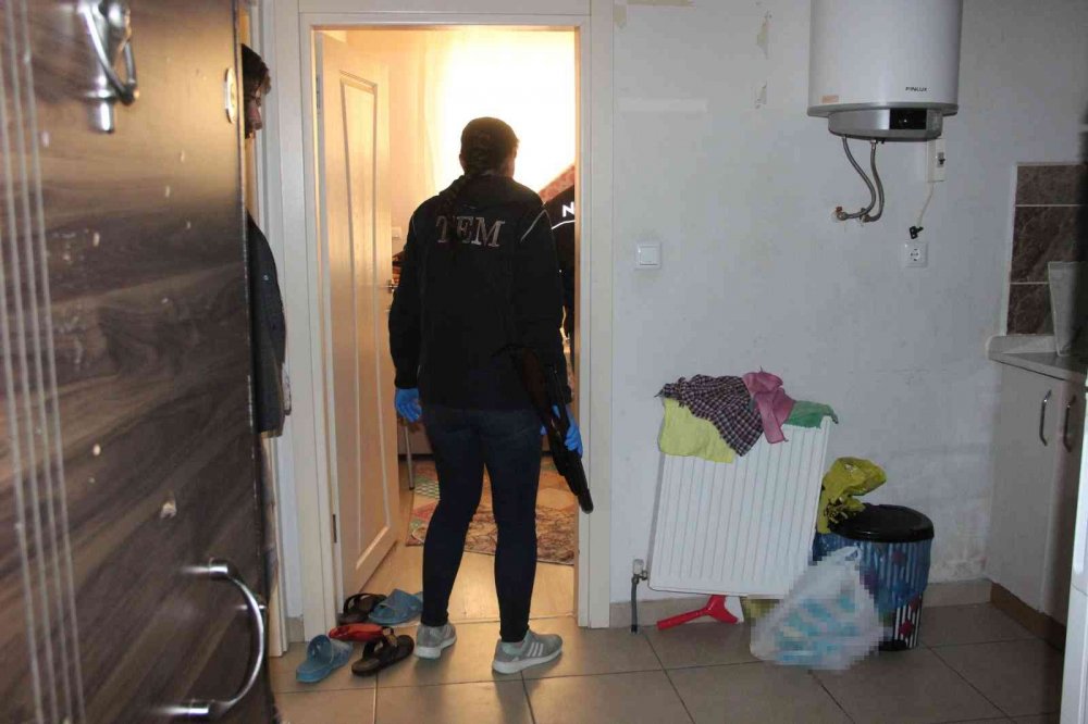 Konya dahil 4 ilde uyuşturucu satıcılarına eş zamanlı şafak operasyonu! 2'si kadın 18 gözaltı
