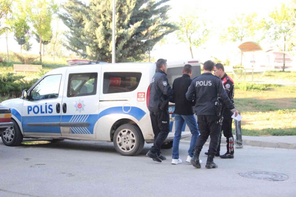 Konya dahil 4 ilde uyuşturucu satıcılarına eş zamanlı şafak operasyonu! 2'si kadın 18 gözaltı