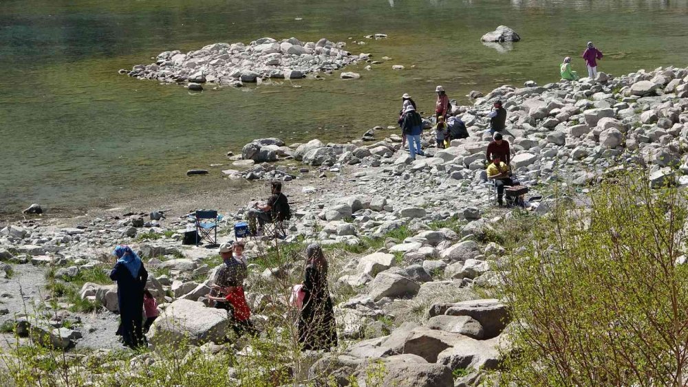 Nemrut Dağı ve Krater Gölü'nde turizm sezonu açıldı