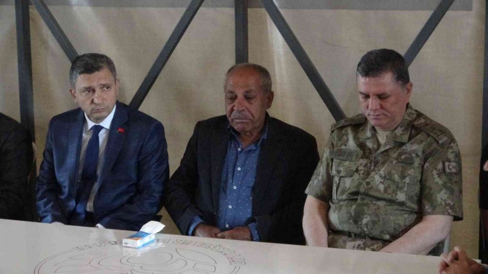 Şehit Piyade Sözleşmeli Er Celal Tekedereli'nin acı haberi baba ocağına ulaştı