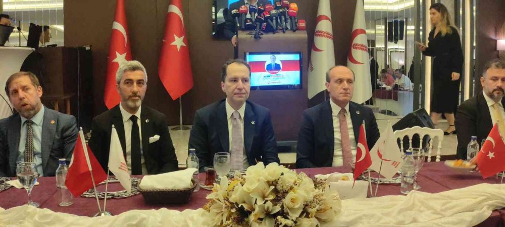 Fatih Erbakan: Biz Kılıçdaroğlu'na da Tayyip Bey'e de destek olmamanın uygun olacağı noktasındayız