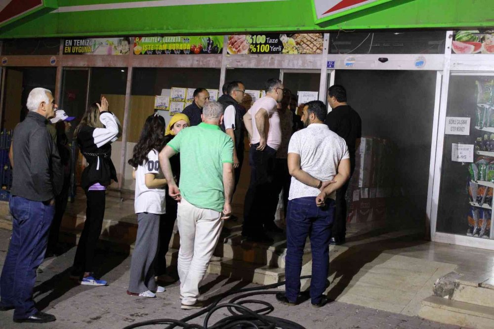 Besle kargayı oysun gözünü! Markete hırsızlığa giren eski çalışan kasayı boşaltıp dükkanı ateşe verdi