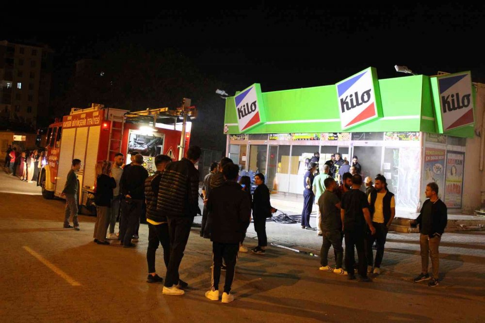 Besle kargayı oysun gözünü! Markete hırsızlığa giren eski çalışan kasayı boşaltıp dükkanı ateşe verdi