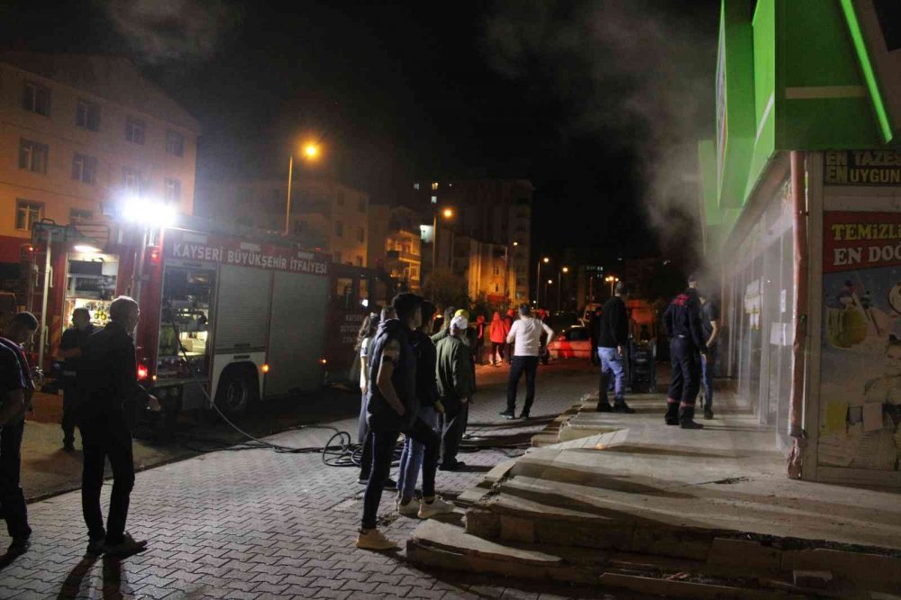 Besle kargayı oysun gözünü! Markete hırsızlığa giren eski çalışan kasayı boşaltıp dükkanı ateşe verdi