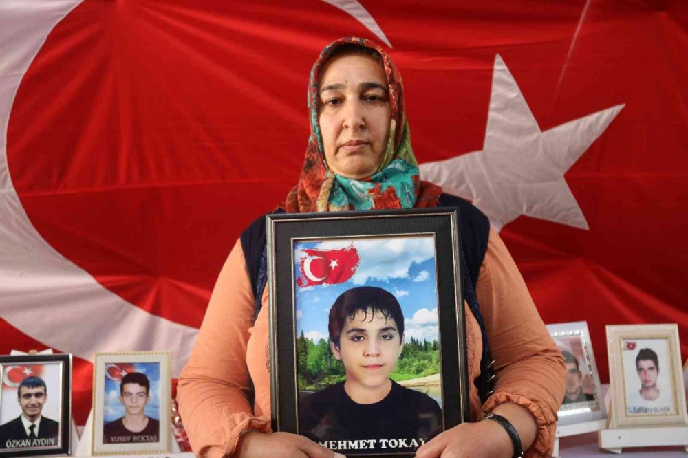 Evlat nöbetinde destansı direniş 1000’inci gününde! 35 aile evladını PKK’nın elinden kurtardı! HDP kepenkleri kapattı