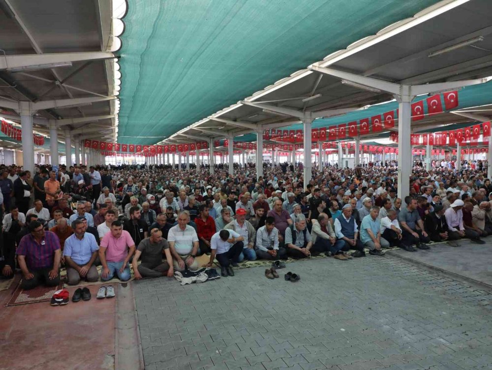 Konya şehidini uğurladı! Pençe-Kilit Harekatı şehidi Uzman Çavuş Hasan Çatal'a son görev..