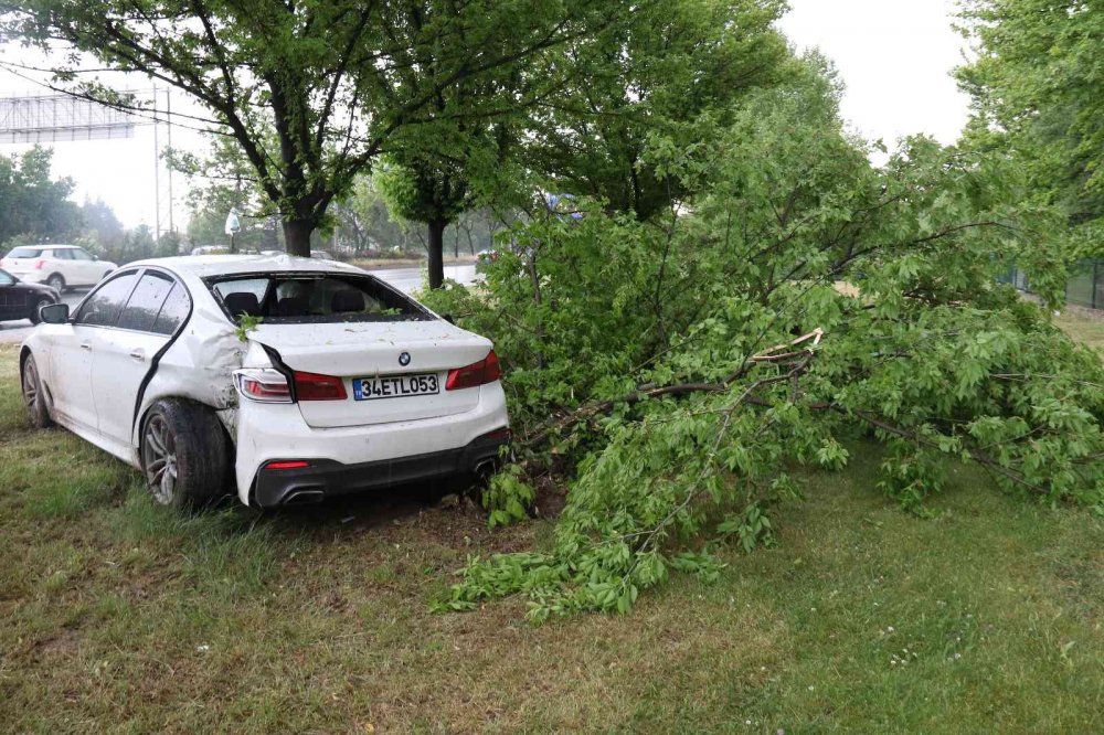 Sağanak yağış trafiği felç etti! Eskişehir’de aynı anda üç ayrı kaza yaşandı