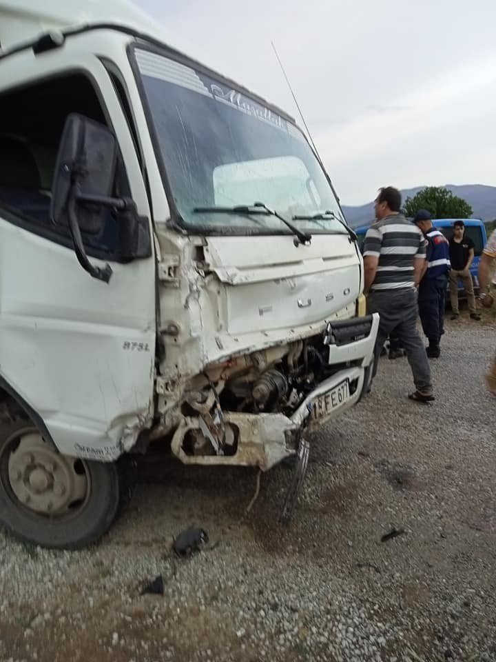 Kahreden kaza! Asiye Tozgun ve bebeği Huriye'nin ölümüne neden olan sürücü ’Geçmiş olsun’ deyip kayboldu