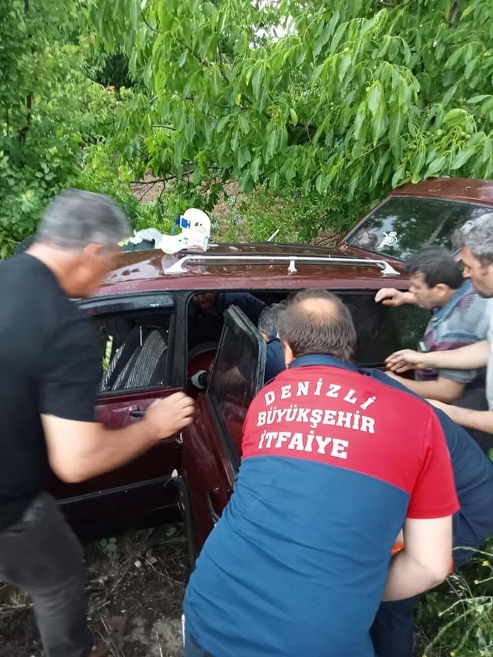 Kahreden kaza! Asiye Tozgun ve bebeği Huriye'nin ölümüne neden olan sürücü ’Geçmiş olsun’ deyip kayboldu