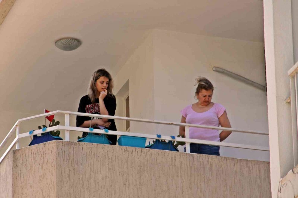 Bankada hırsızlık hayalleri boşa çıktı! Polisi karşısında görünce gözyaşlarını tutamadı