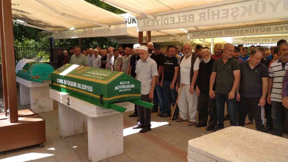 Kendini yakmıştı! Abdullah Cihat Turan Pekpak Konya'da dualarla defnedildi