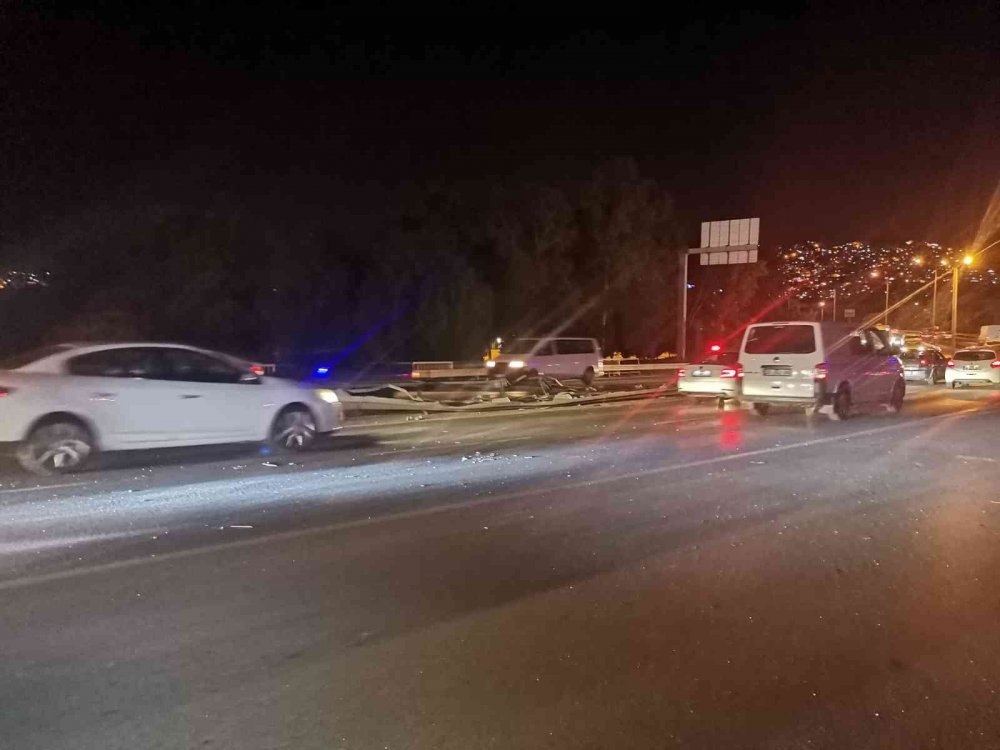 İzmir'de korkunç kaza! Karşı şeride geçip otomobile çarpan kamyon alt yola düştü! Hülya Çapkınoğlu öldü 5 yaralı