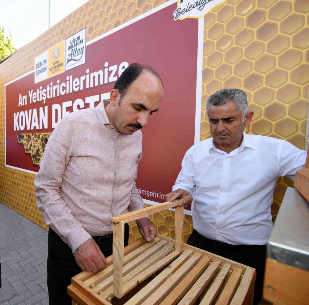 Konya Büyükşehir'den üreticilere 2 bin 500 çift katlı, polen tuzaklı arı kovanı desteği