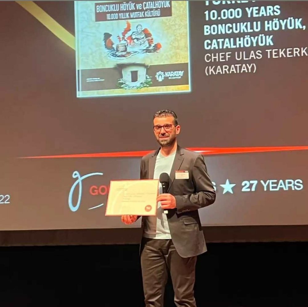Konyalı şef Tekerkaya'nın 'Boncukluhöyük ve Çatalhöyük 10 bin Yıllık Mutfak Kültürü' kitabına uluslararası ödül