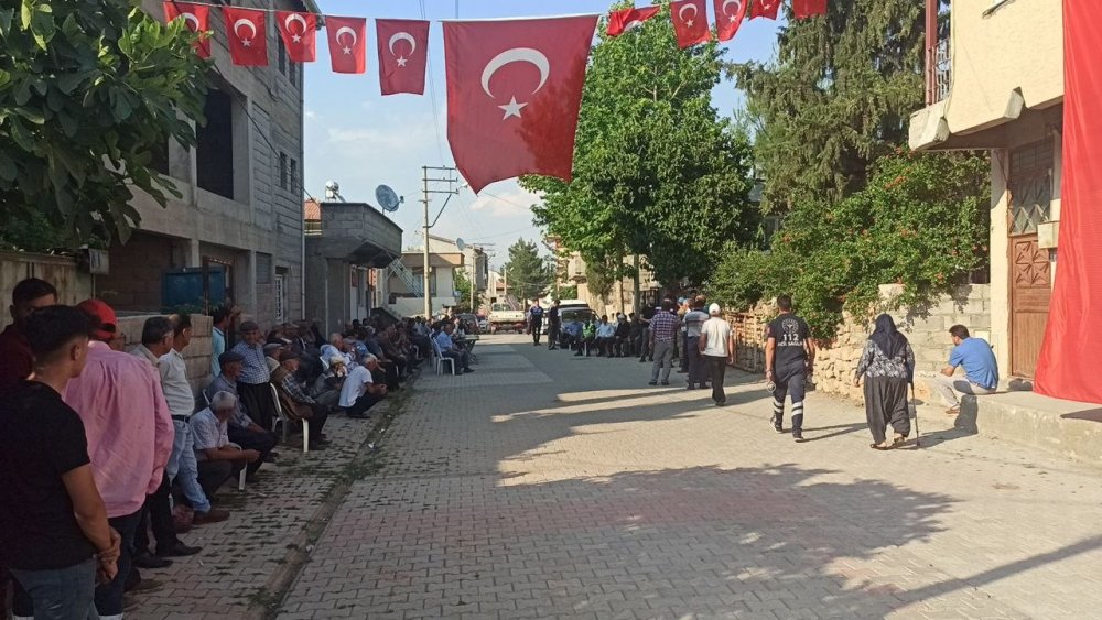 Pençe-Kilit bölgesinden acı haber! Komando Sözleşmeli Er Fuat Özer şehit oldu