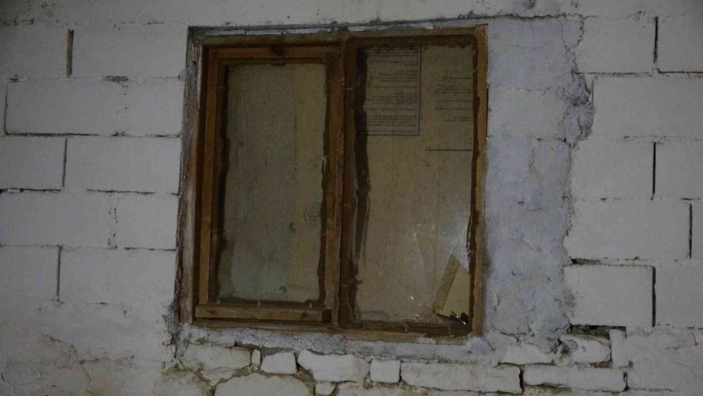 Anne ve babasını öldürdü! Soluğu köy kahvesinde aldı