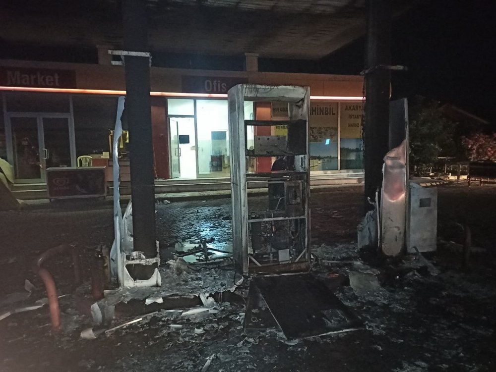 LPG pompası patladı! Akaryakıt istasyonunda büyük panik