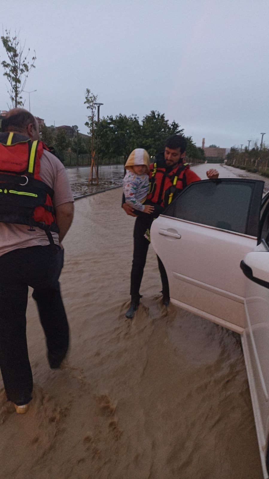 Bakan Soylu bölgede! Akyurt'ta selde elektrik akımına kapılan Muhammet Şahin hayatını kaybetti!