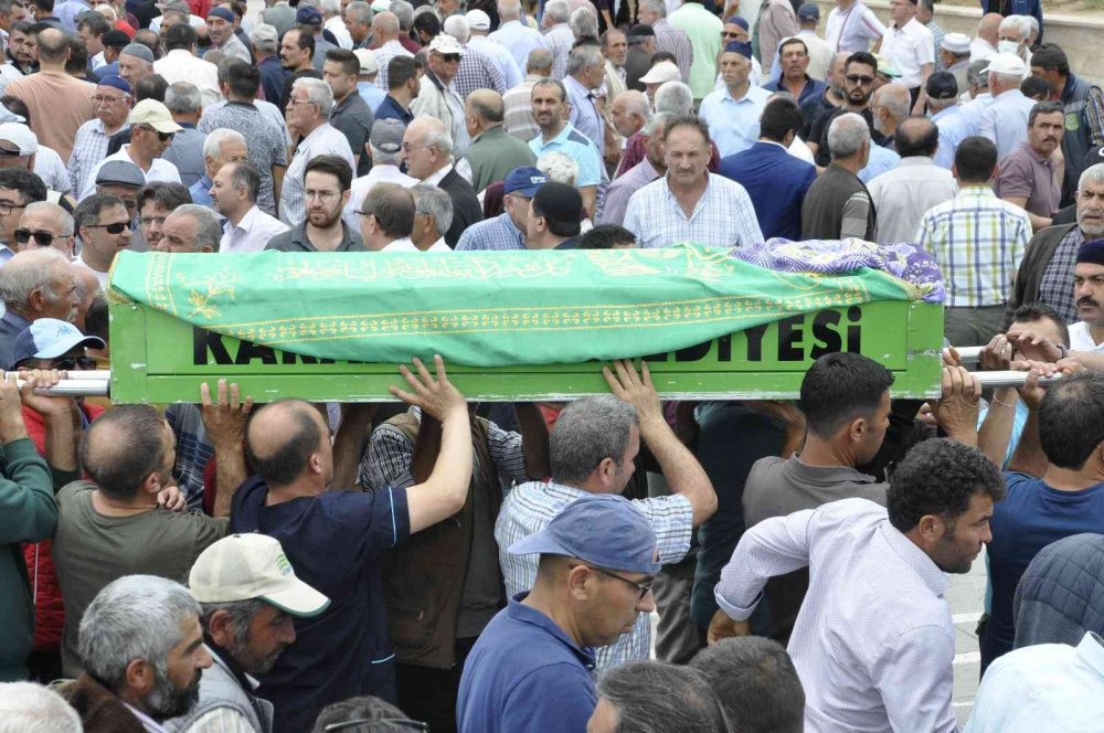 Karaman'da sele kapılarak can veren Şehrivani Canıvar toprağa verildi! Eşi ve 5 çocuğu gözyaşı döktü