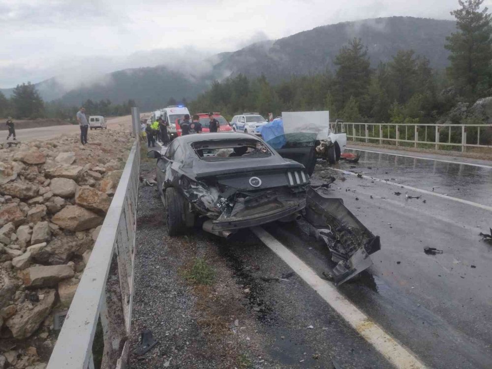 Manavgat-Akseki yolunda feci kaza! Orman işçisi Akif Aksel öldü, 3 yaralı