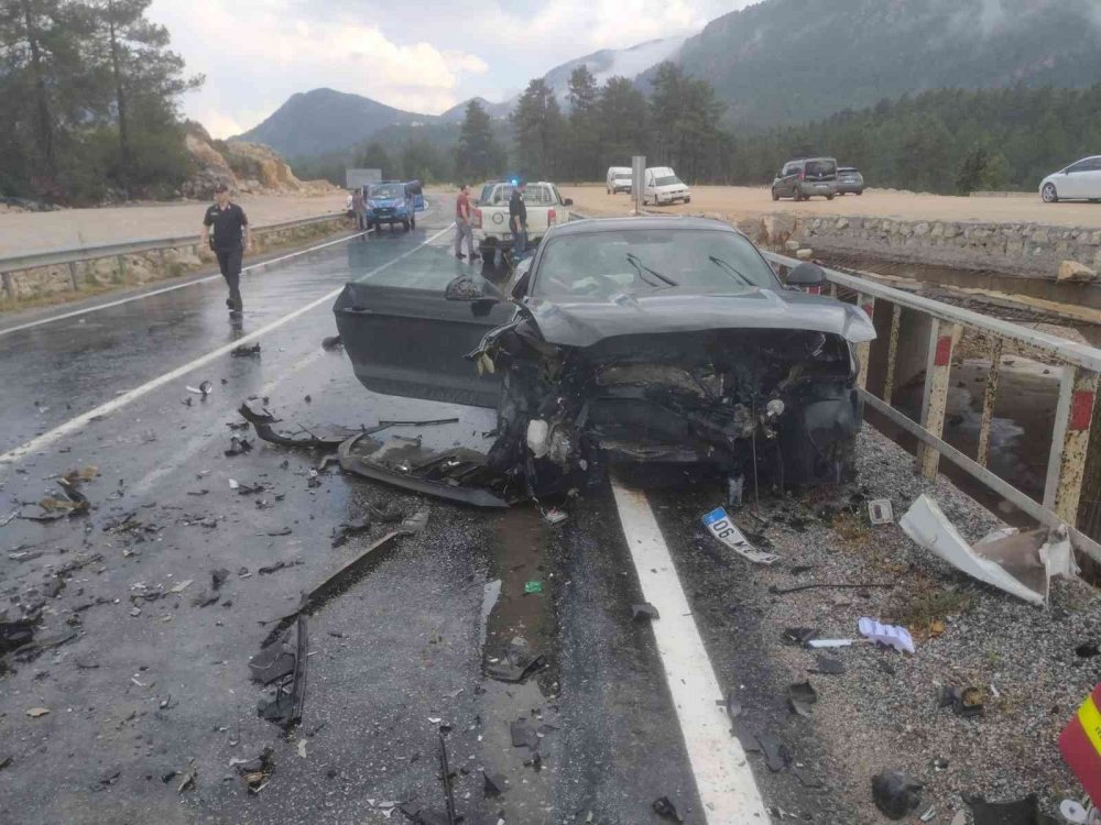 Manavgat-Akseki yolunda feci kaza! Orman işçisi Akif Aksel öldü, 3 yaralı