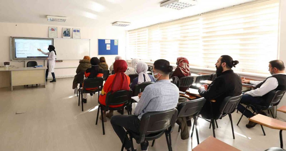 Konya KOMEK ve ASEM’de kayıtlar için son başvuru tarihi açıklandı! Yüz yüze ve uzaktan eğitim için TIKLA başvur